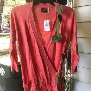 💋 SALE 💋 Host Pick **NWT SAKS FIFTH AVENUE Shirt ⭐️